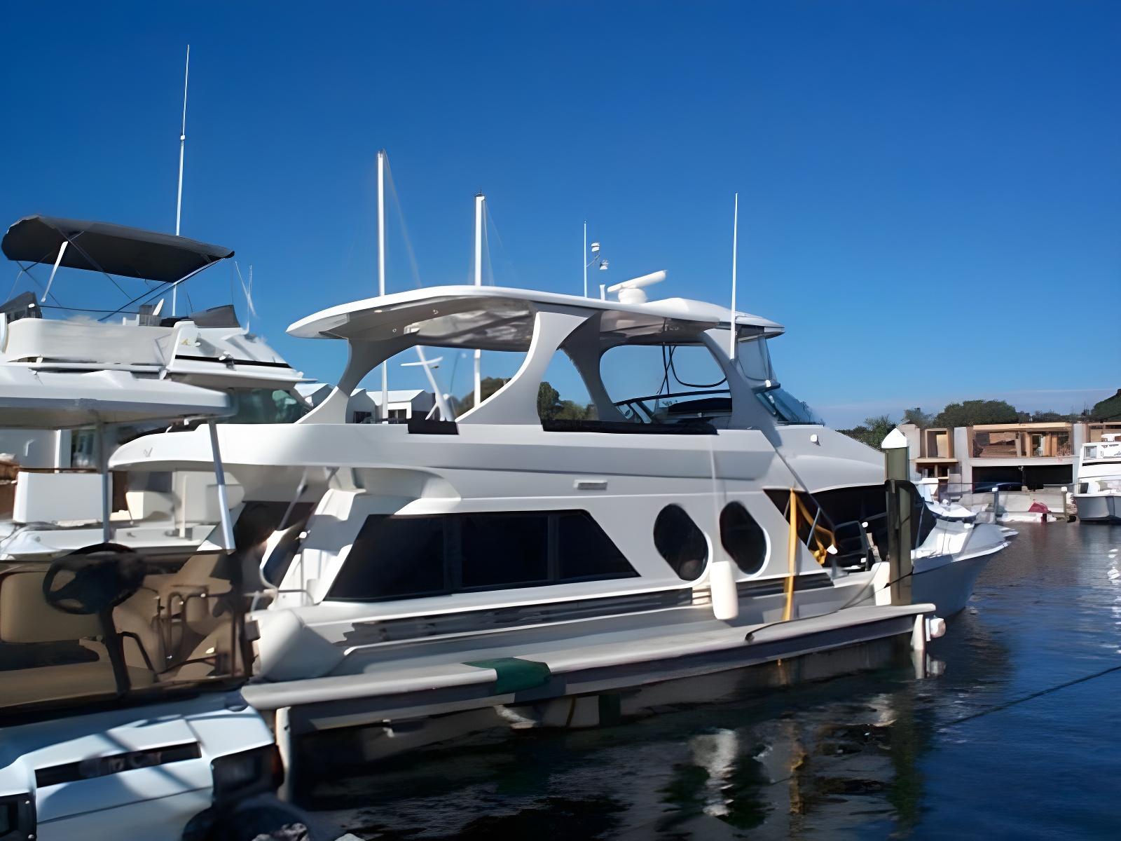 Yacht, Beach, Watersports