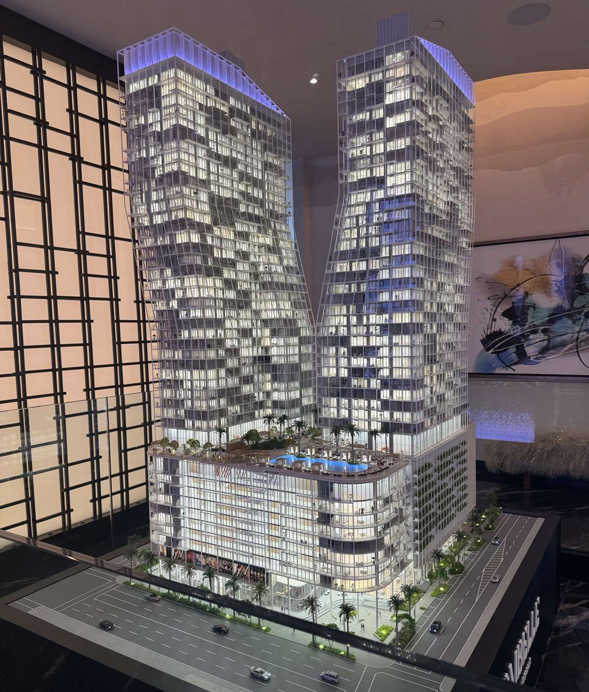 Two Residential towers in the heart of the city, resort-style, modern lifestyle